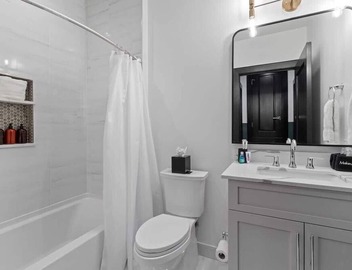2BR/2BA Rooftop Pool | Gym | Game Room Hotel 5
