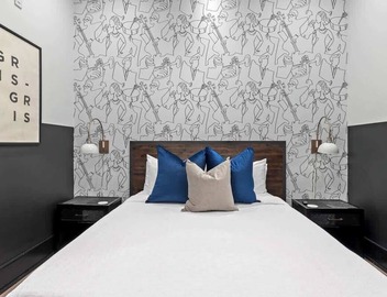 2BR/2BA Rooftop Pool | Gym | Game Room Hotel 2