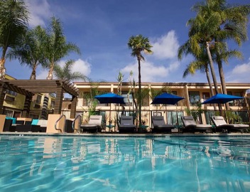 Stay Near The Bustling Port of Long Beach | Amazing Hotel w/Heated Pool 3