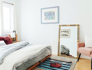 Walk to Rodeo Drive and the Stylish Shops and Restaurants - Comfy One-Bedroom 2