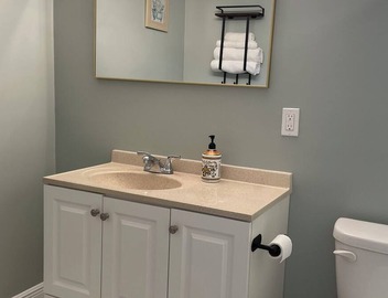 Cozy and Private1-bedroom guesthouse in Metairie with WiFi and other amenities 3