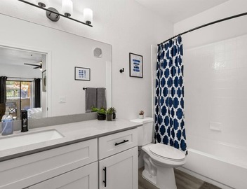 Pool, Gym & King Beds | Relaxing ASU Stay 5