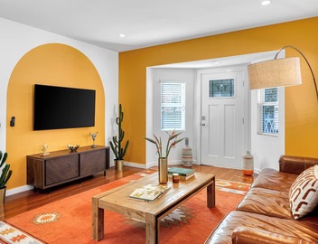 Southwest by AvantStay | Heart of Hollywood | Remodeled 1920s Bungalow 3