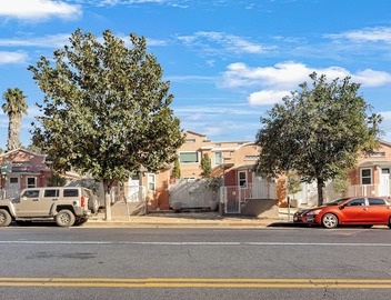 Southwest by AvantStay | Heart of Hollywood | Remodeled 1920s Bungalow 5