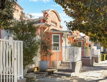 Southwest by AvantStay | Heart of Hollywood | Remodeled 1920s Bungalow 4
