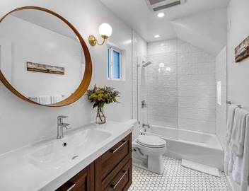 Southwest by AvantStay | Heart of Hollywood | Remodeled 1920s Bungalow 2