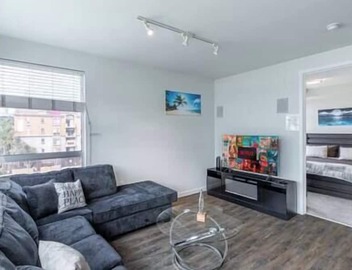 2 bed 2 bath DTLA X street-Conv. Center & LA Live 5