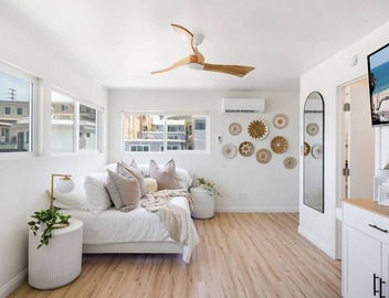Ocean Views! 3 Mins Walk to Strand&Beach + Parking 3