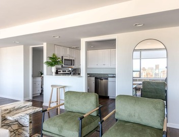 Luxury Designer Penthouse 3804 | Pool | Gold Coast 5