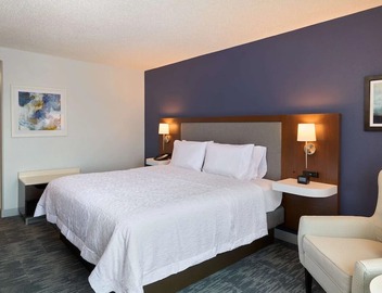 2 Modern King Room in DC Downtown Close to Metro and Convention Center 2