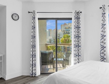 Premium Resort studio near Universal Stuidos 4