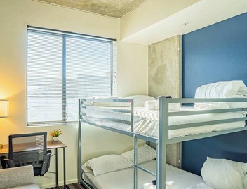 DT Escape with Pool + Gym + Parking + W/D + Balcony 2
