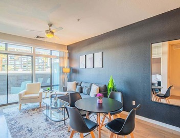 DT PHX Apt | Balcony, W/D Gym, Pool & Parking 3