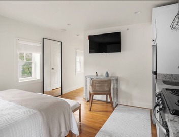 Jade Suite at The Hygge House 4