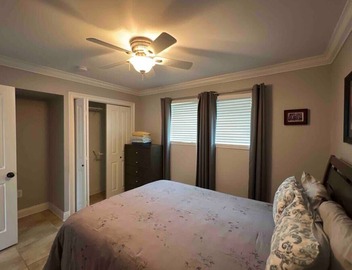 2 br Steps from Tiger Stadium 5