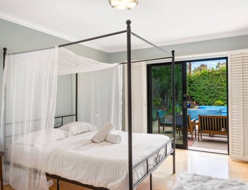 6BR Villa with Pool, Jacuzzi & Game Room, Walk to Rodeo Drive 2