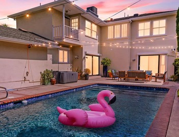 6BR Villa with Pool, Jacuzzi & Game Room, Walk to Rodeo Drive 5