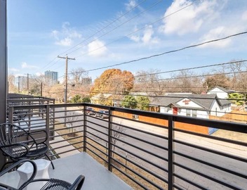 NEW Modern Urban Condo in Vibrant Downtown East ATX - Prime Location! 4