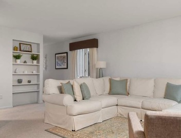 GT Resort Area I Fireplace + Golf Views 3