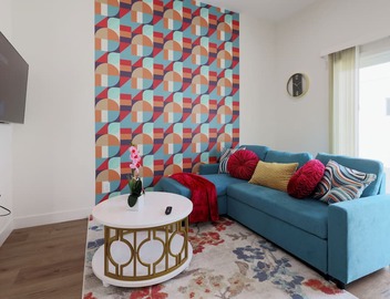 Insta-Worthy Modernistic 4B4B Suite 2