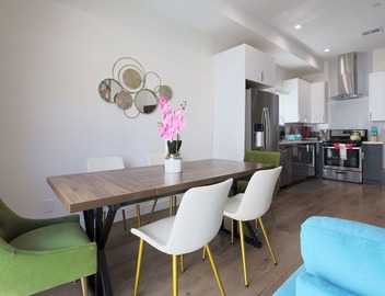 Insta-Worthy Modernistic 4B4B Suite 3