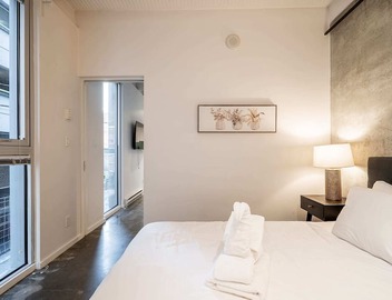 Beautiful Unit in Downtown Vancouver 3