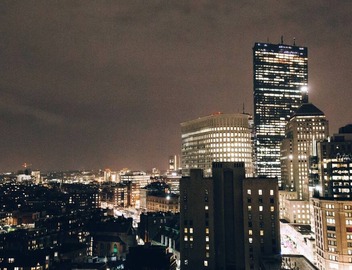 2 Superior 2 Queens | Revere Hotel Stay | 1.1 Miles from Newbury Street 4
