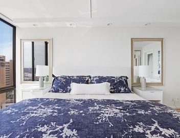Gorgeous Luxury Highrise w/Spectacular Marina & Ocean Views 5