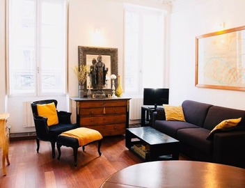1 Bed Apartment Sleeps 4 Mezzanine -WiFi -Tv 3