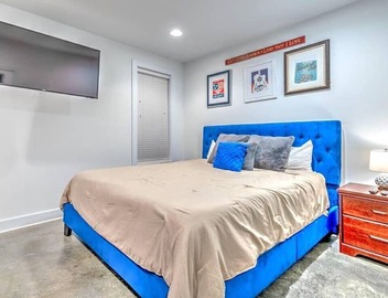 Huge 4 Bedroom Home 14 Big Beds Rooftop Deck 2