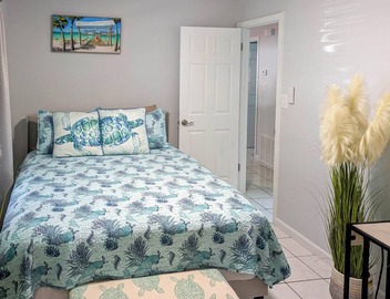 Fort Walton Beach Cottage w/Hot Tub & Patio! 2