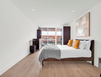 Modern 4Bed 3Bath Balcony Apartment in Shoreditch - Pass the Keys 4
