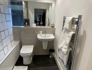 Cosy Flat in Sutton with Parking free 4
