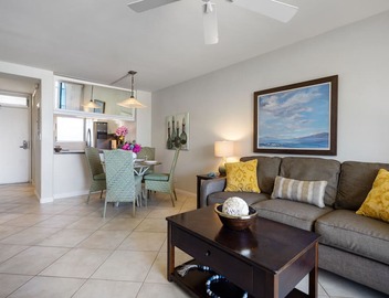 Beachfront Spectacular Sunset Suite 2