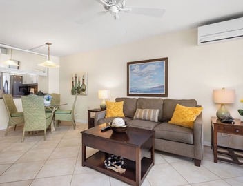 Beachfront Spectacular Sunset Suite 4