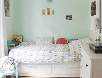Spacious family nest facing Square des Épinette 5
