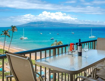 Maui Resort Rentals: The Whaler 707 - Luxuriously Remodeled 7th Floor 1BR/2BA w/Stunning Ocean and Mountain Views! 4