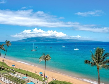 Maui Resort Rentals: The Whaler 707 - Luxuriously Remodeled 7th Floor 1BR/2BA w/Stunning Ocean and Mountain Views! 2