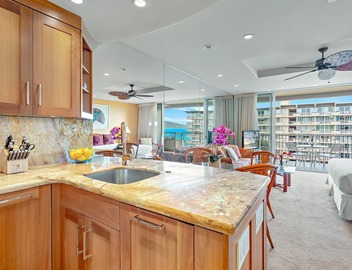 Maui Resort Rentals: The Whaler 1015 - Gorgeously Remodeled 10th Floor Interior Courtyard Studio, Spectacular Ocean and Mountain Views! 3