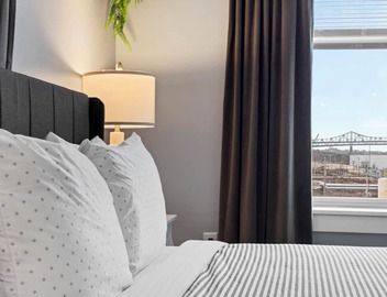 Modern 1BR Near Encore Boston 49rf 3