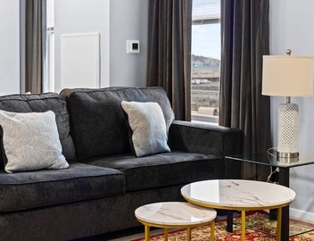 Modern 1BR Near Encore Boston 49rf 2