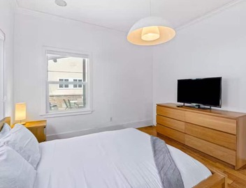Long Beach Condo Home -Minutes Walk To The Beach 3