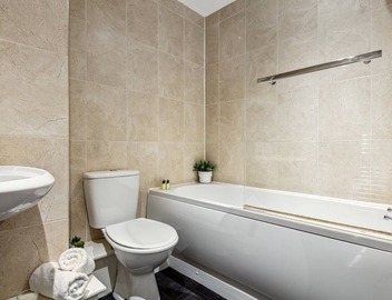 Modern 1BR with Patio in the Heart of Holborn 2