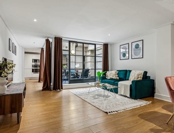 Modern 1BR with Patio in the Heart of Holborn 4