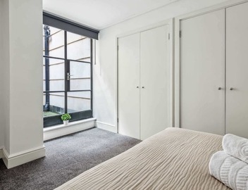Modern 1BR with Patio in the Heart of Holborn 4