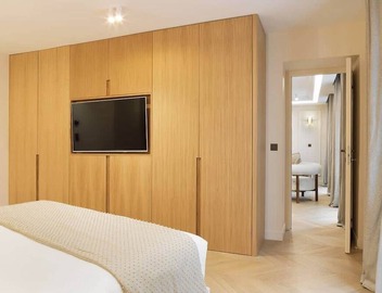 A Splendid 2-BR/2BA with Services in Opéra 3