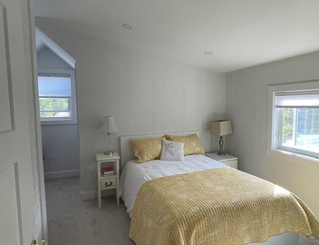 Charming 3-bedroom cottage in tranquil South Portland with WiFi 4