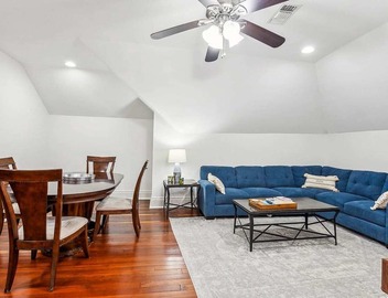 Prime Location and Luxury | 3br Streetcar + Dining 2