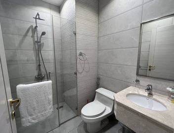 Spacious two bedroom apartment with beautiful view of the city and the sea! 5