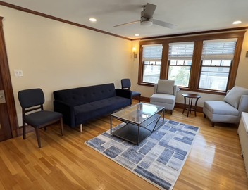 Tranquil Renovated 3BR Allston Condo + Parking , Close to Harvard/BU/BC/MIT! 3